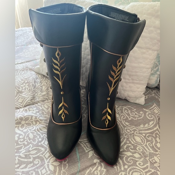 Disney Anna boots - Picture 2 of 3